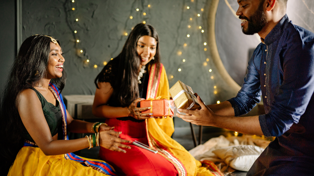 What kind of gifts should you buy for Diwali?