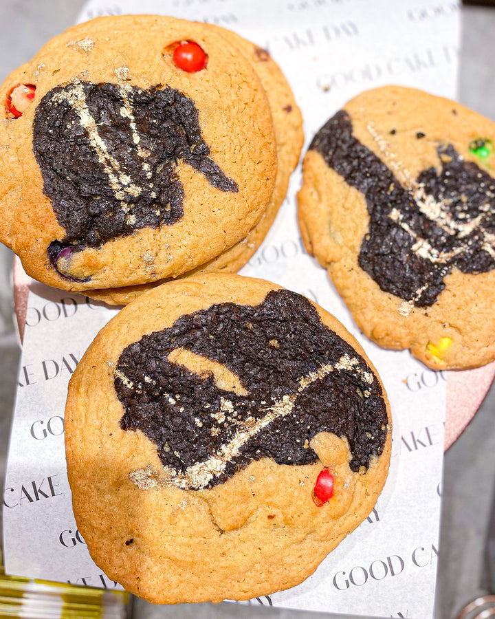 Crownie - Decadent Chocolate Chip Cookie Brownie Fusion