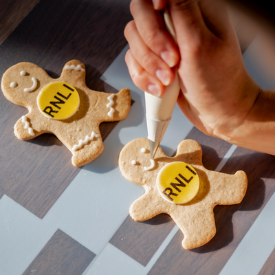 Branded Gingerbread Men Biscuits