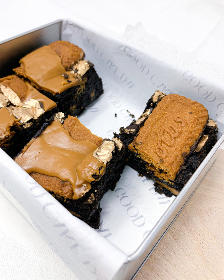 Bea Biscoff - Dark chocolate and Biscoff brownies