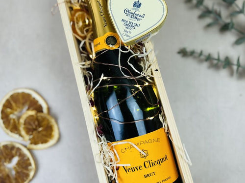 Veuve Clicquot & Charbonnel et Walker Truffles in Personalised Box class=