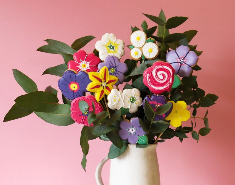 Bouquet Flower Biscuit Tin