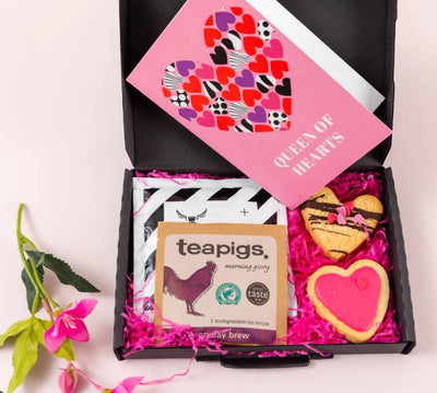 'Queen Of Hearts' Coffee, Tea & Biscuit Box
