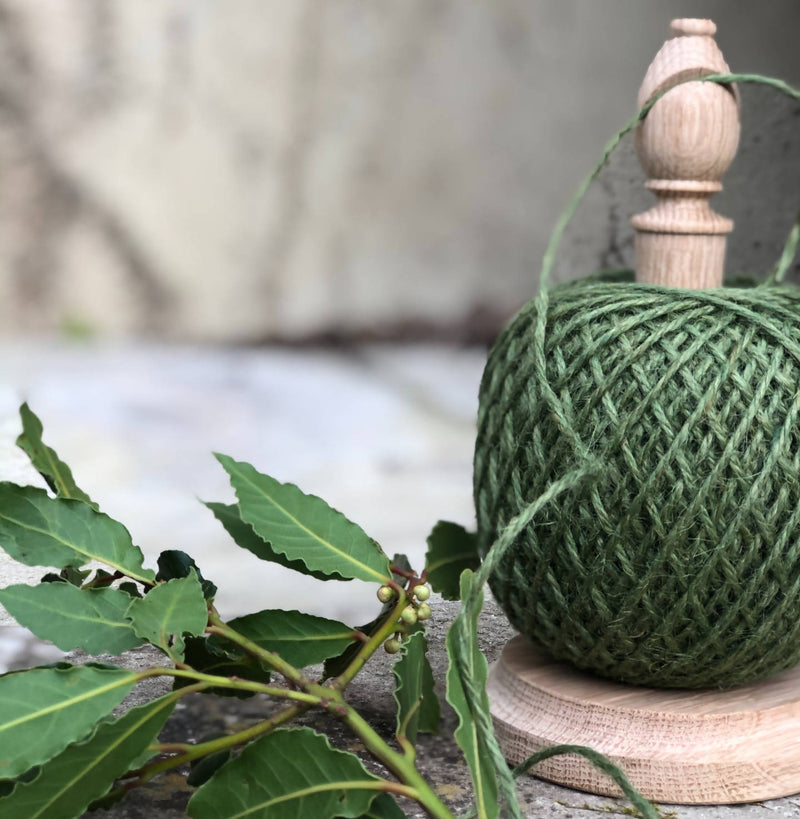 Oak Garden Twine Holder with Ball of Green Jute